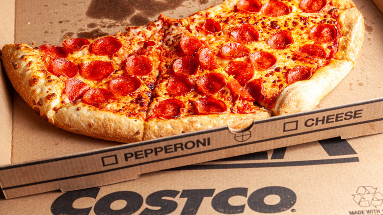 Costco food court pepperoni pizza