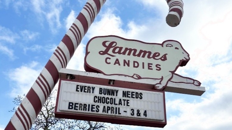 Lammes Candies sign