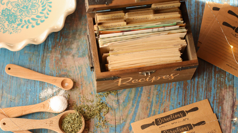 Recipe card box