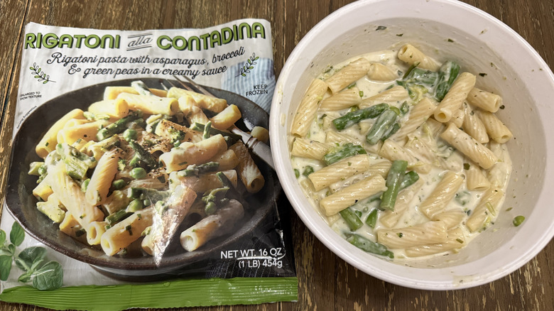 Trader Joe's Rigatoni alla Contadina cooked next to package