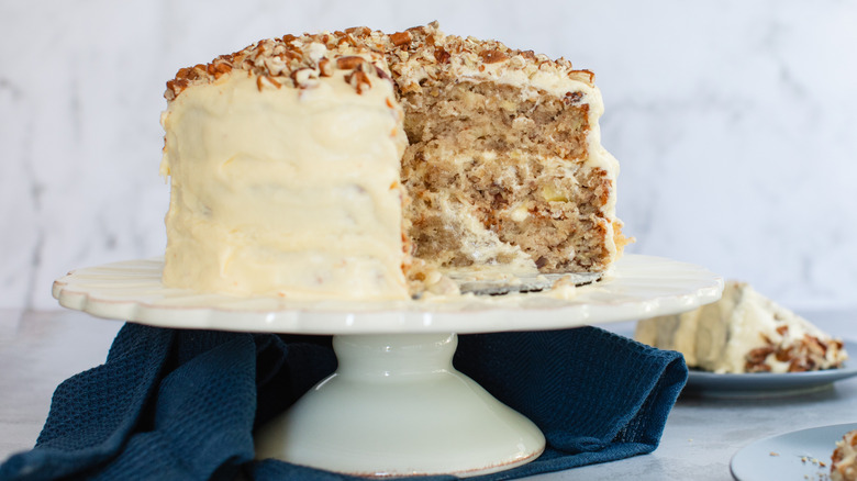 Hummingbird cake on white stand
