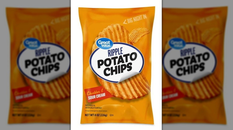 Great Value Rippled Cheddar & Sour Cream Potato Chip
