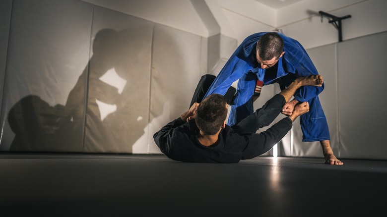 Jiu-jitsu fighters sparring