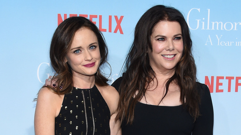 Alexis Bledel and Lauren Graham on the red carpet