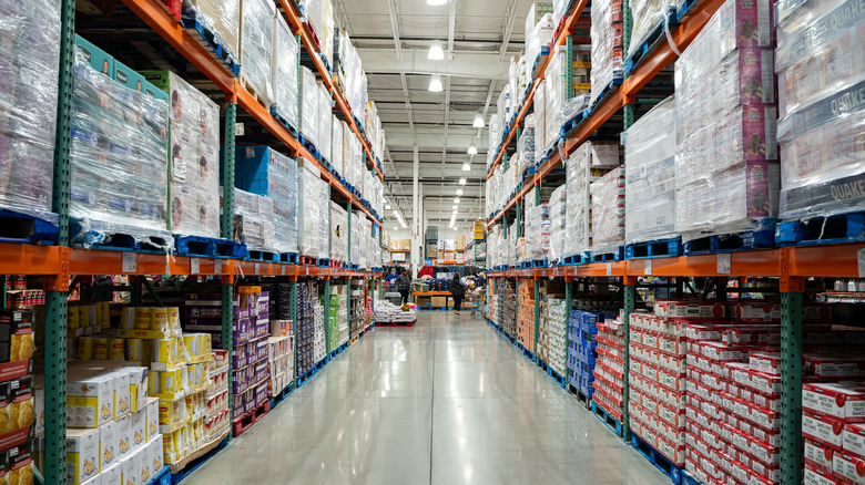 A Costco aisle