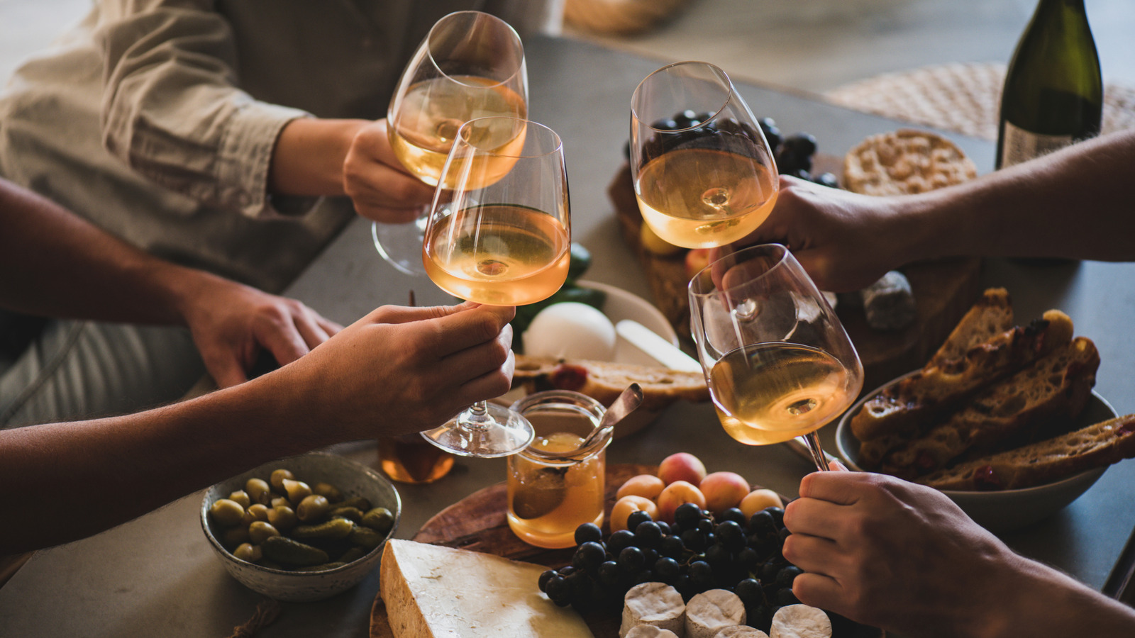 What To Pair With Aldi's Award-Winning Under-$10 Chardonnay