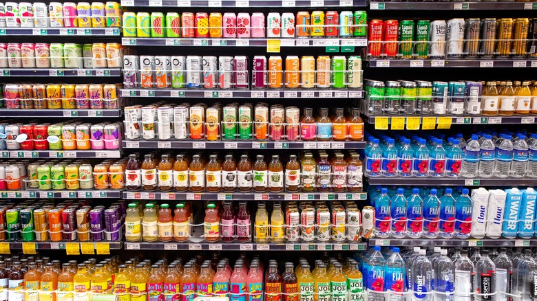 Soda, juice, water, and other beverages at the grocery store