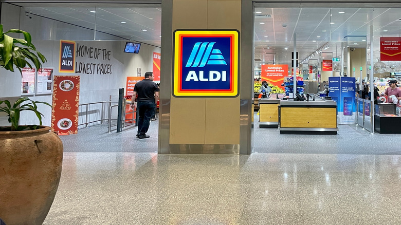 front section of Aldi store