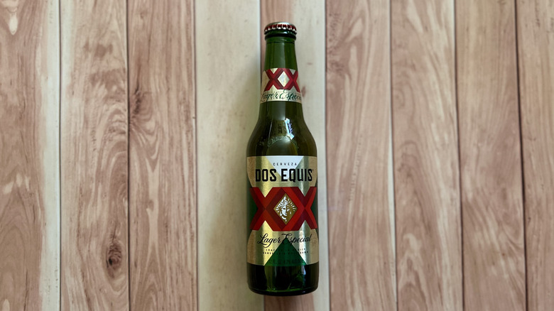 a bottle pf Dos Equis