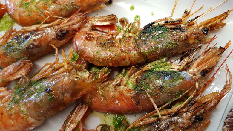 grilled heads-on shrimp with green seasoning