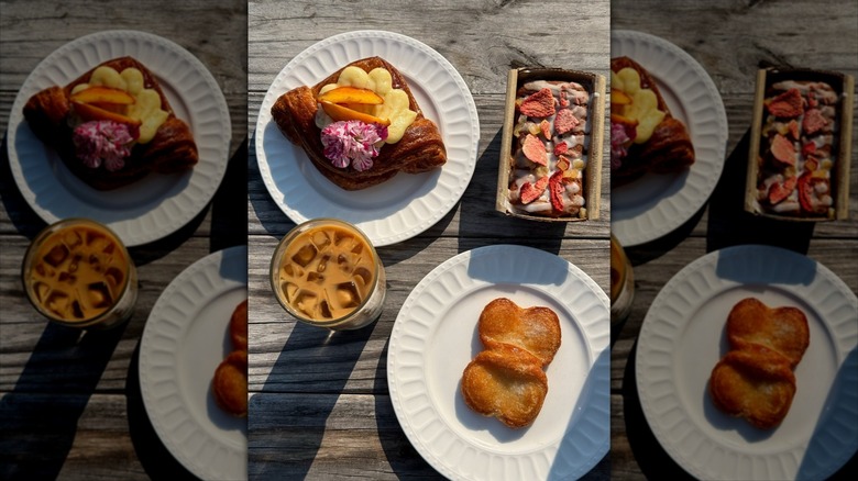 Pastries with peaches and strawberries