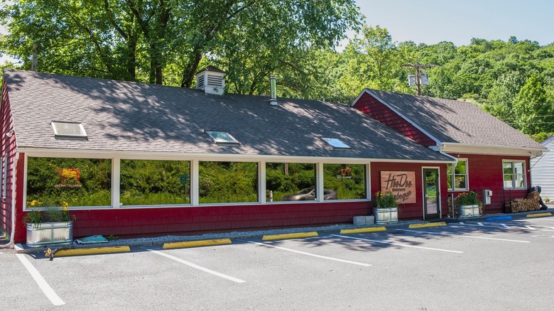 Hoodoo Brown BBQ restaurant