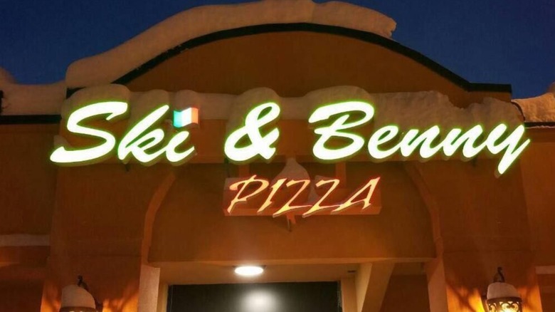 Ski & Benny Pizza exterior at nighttime