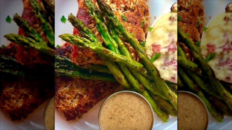 meatloaf served with homemade garlic mashed potatoes ,grilled asparagus & homemade mushroom gravy