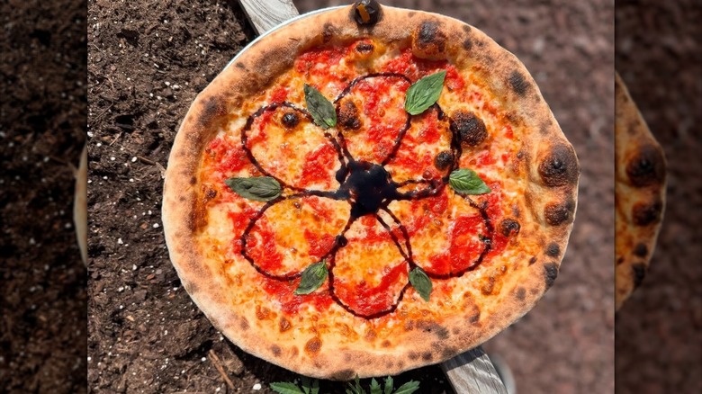 Pizza with balsamic drizzle