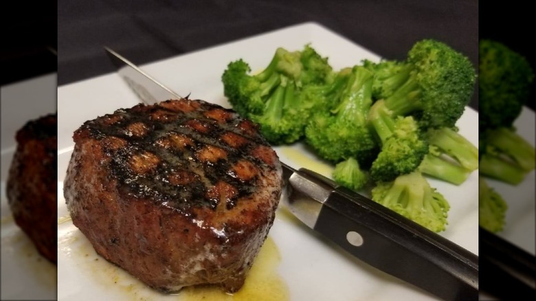 Briquettes Steakhouse filet mignon with side of broccoli