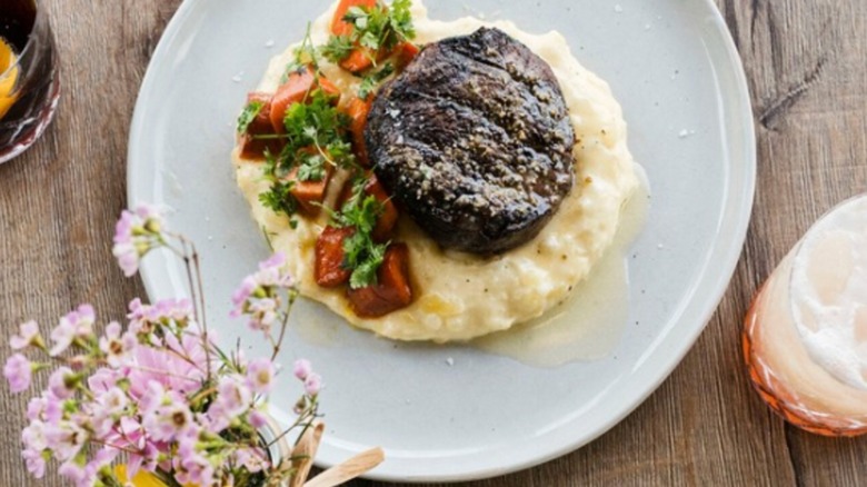 Waterman Grille filet mignon