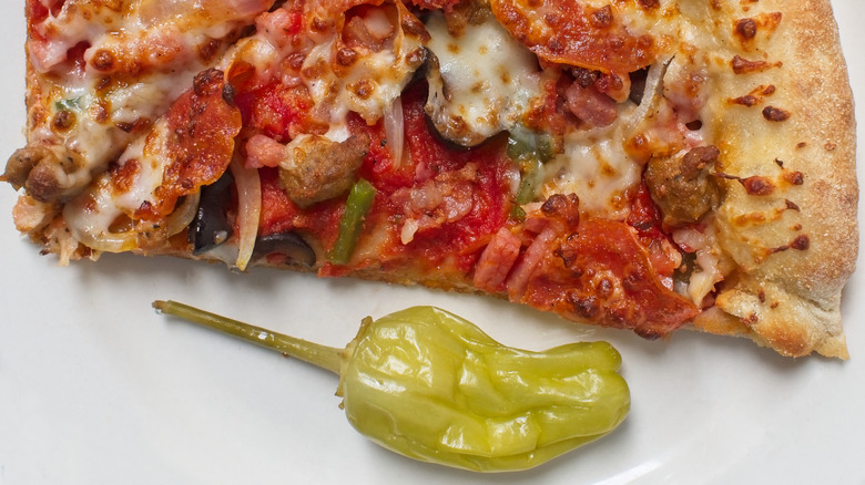 Pizza with pepperoncino pepper