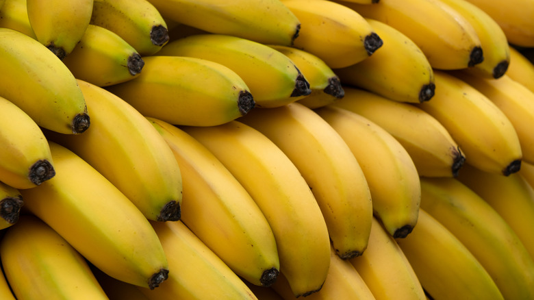 Ripe yellow bananas at the supermarket