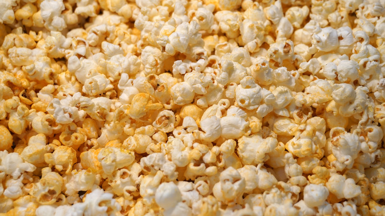 Cheese-flavored popcorn